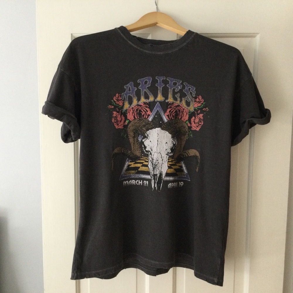 Girl Dangerous Aries Band Black Boyfriend Tee Small